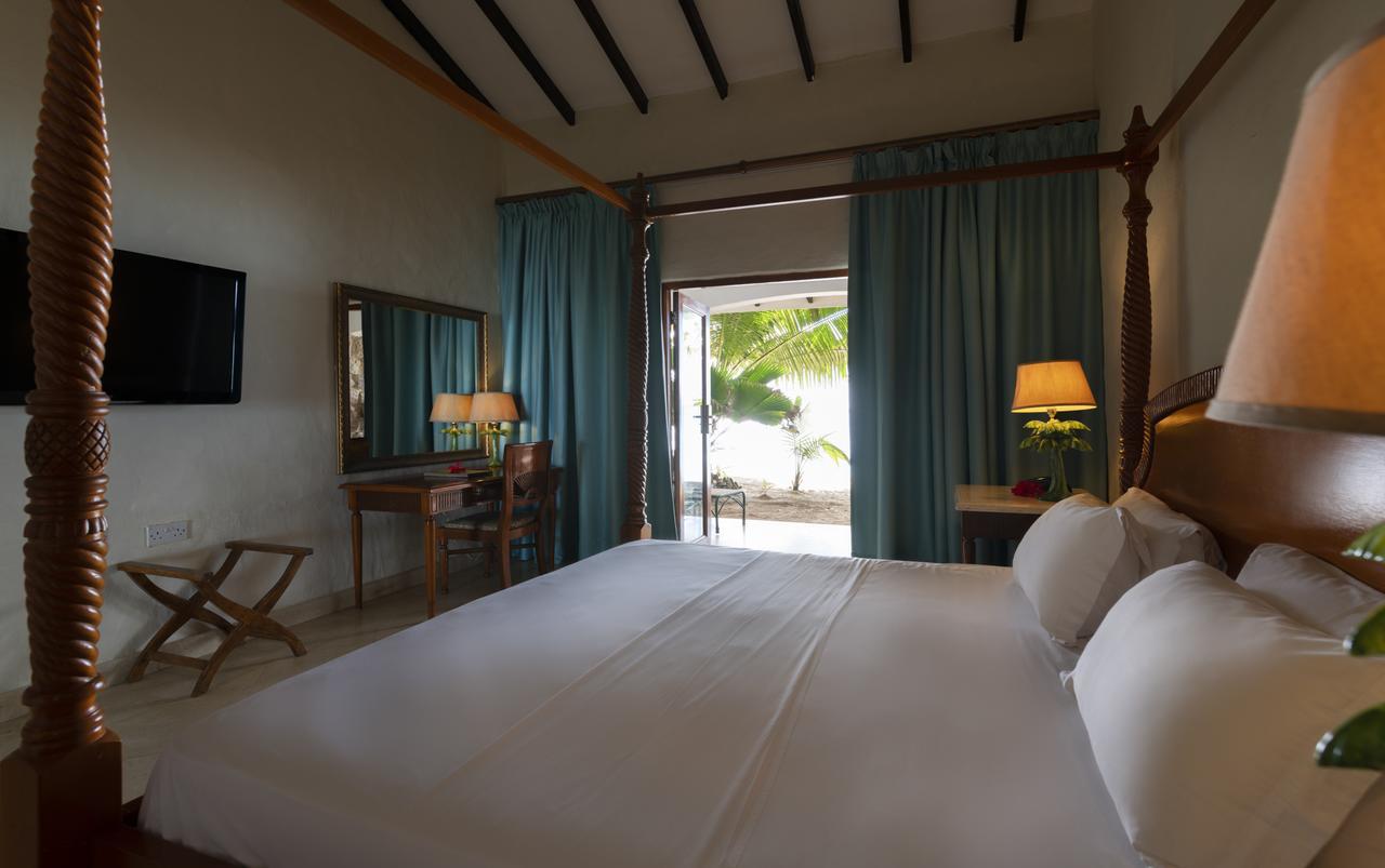 Sunset Beach Hotel Glacis  Eksteriør billede